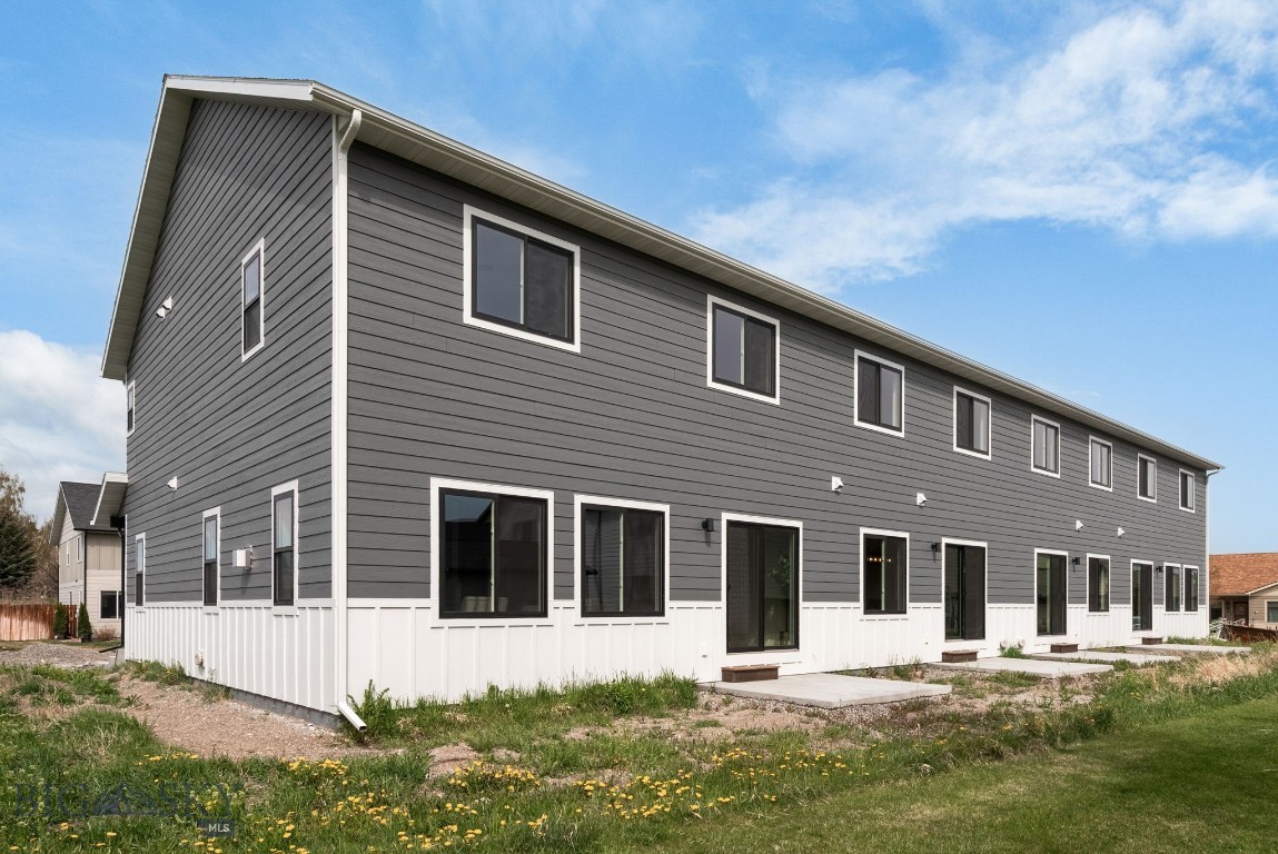 Falcon Hollow - Residential