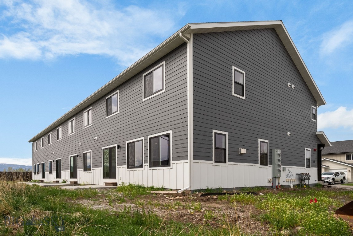 Falcon Hollow - Residential
