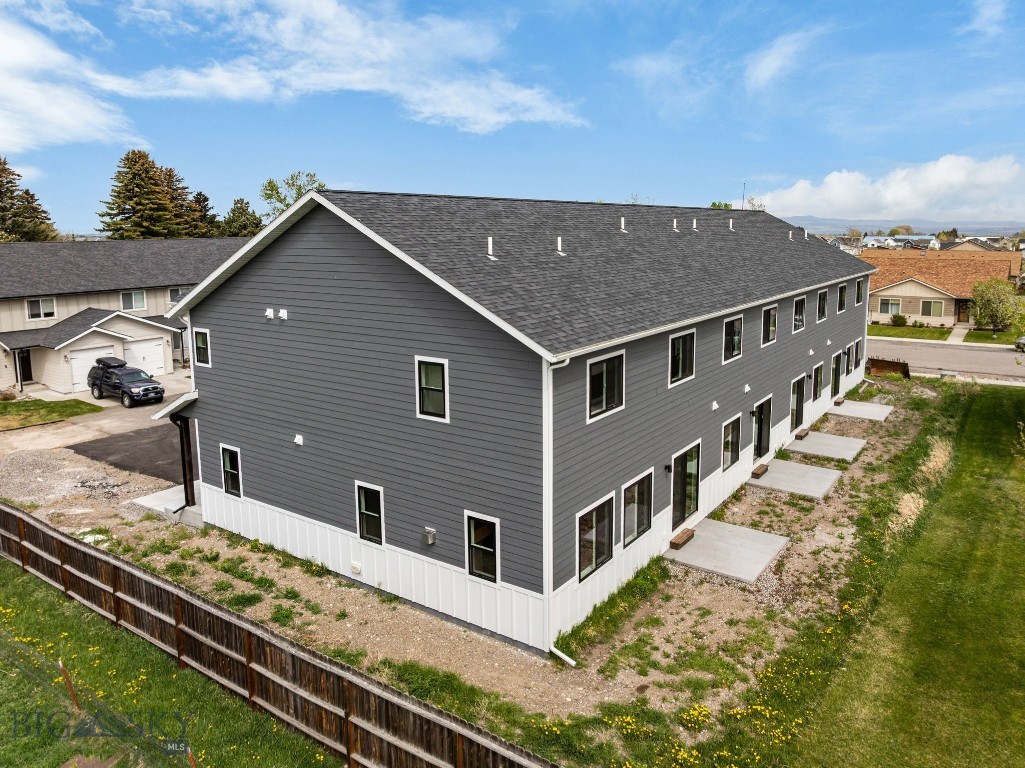 Falcon Hollow - Residential