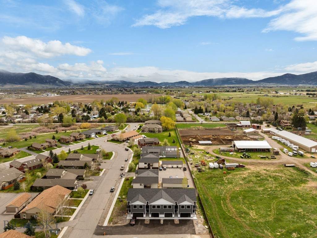 Falcon Hollow - Residential