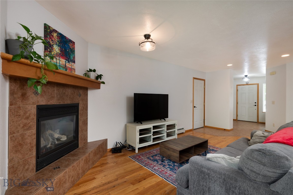 362 Chase Way A