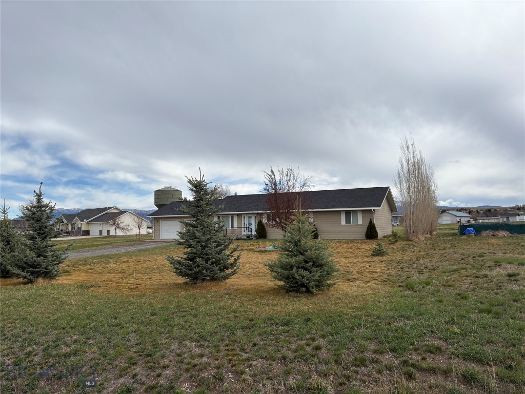 Lazy Acres - Residential