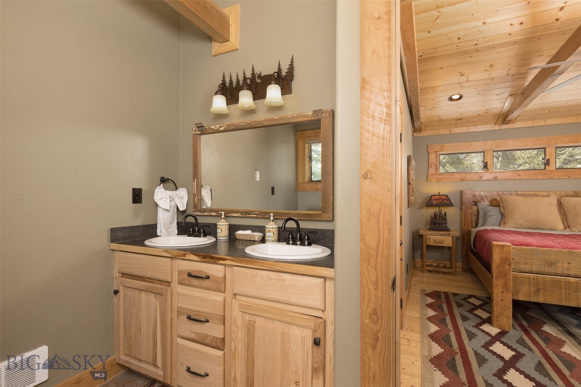Lazy Acres - Residential