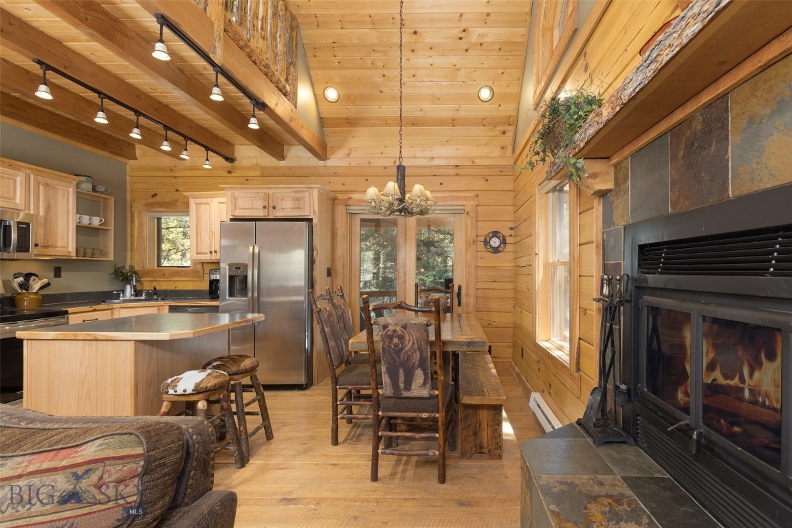 Lazy Acres - Residential
