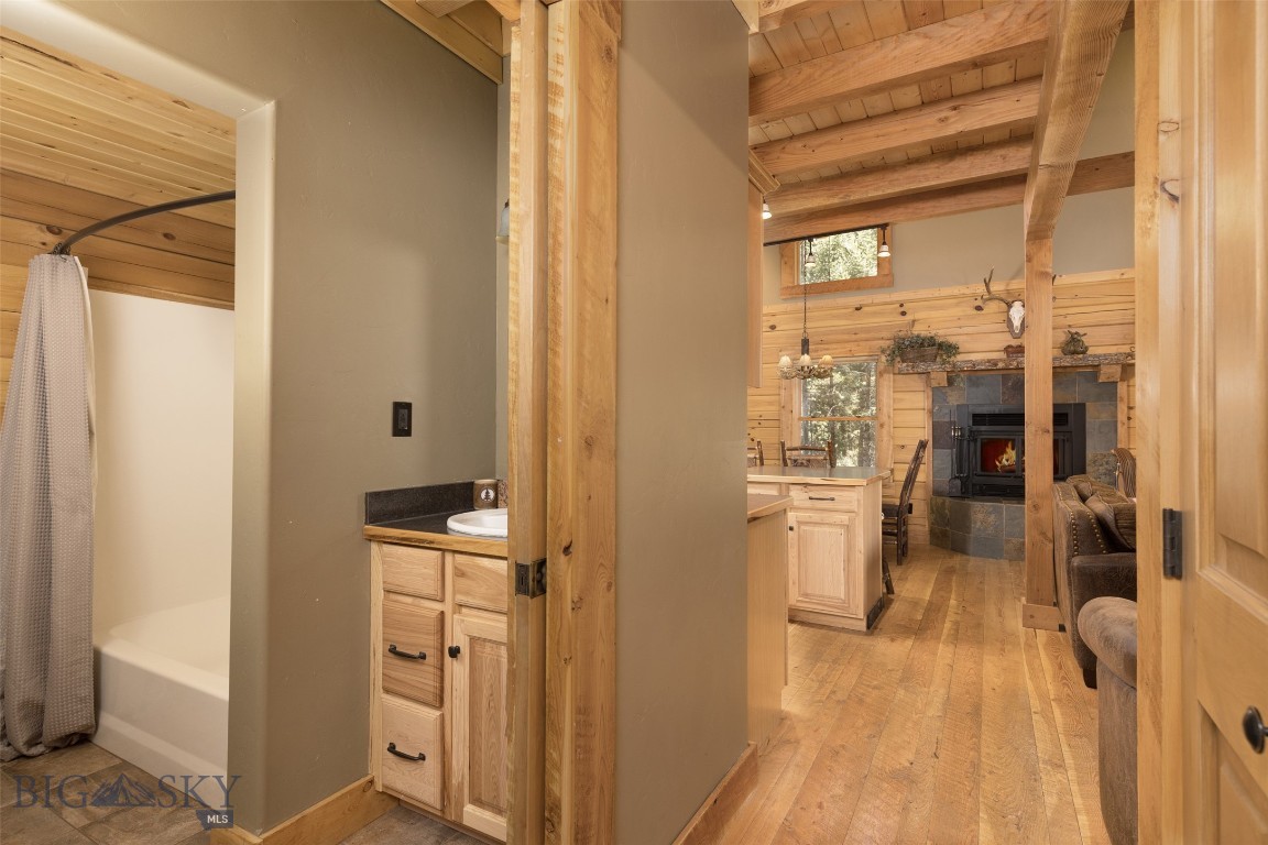 Lazy Acres - Residential