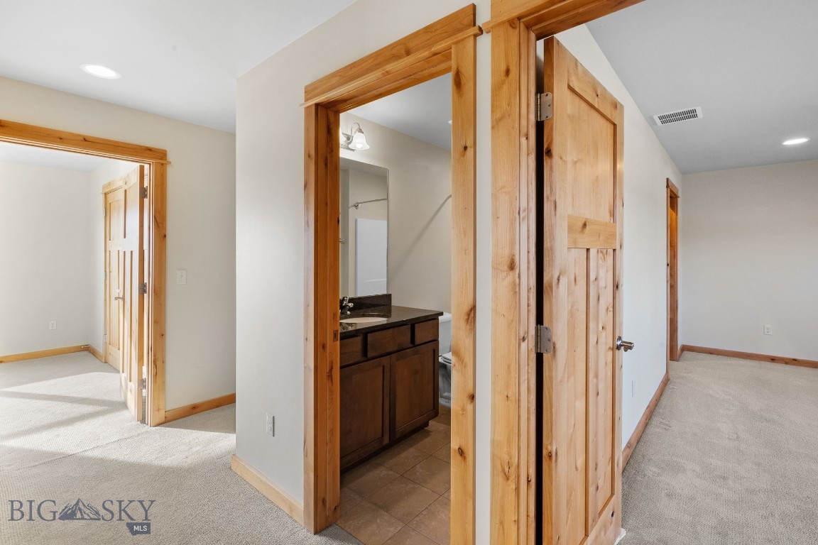 Bozeman, Montana 59718, United States, 3 Bedrooms Bedrooms, ,3 BathroomsBathrooms,Residential,Active,94685