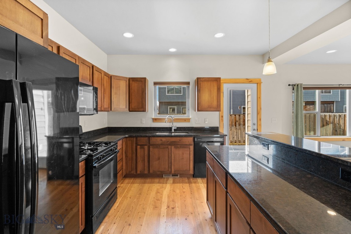 Bozeman, Montana 59718, United States, 3 Bedrooms Bedrooms, ,3 BathroomsBathrooms,Residential,Active,94685