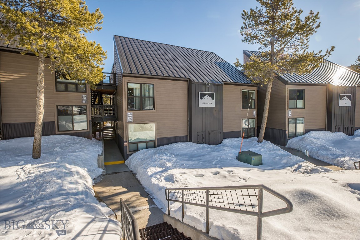 Hill Condos - Residential