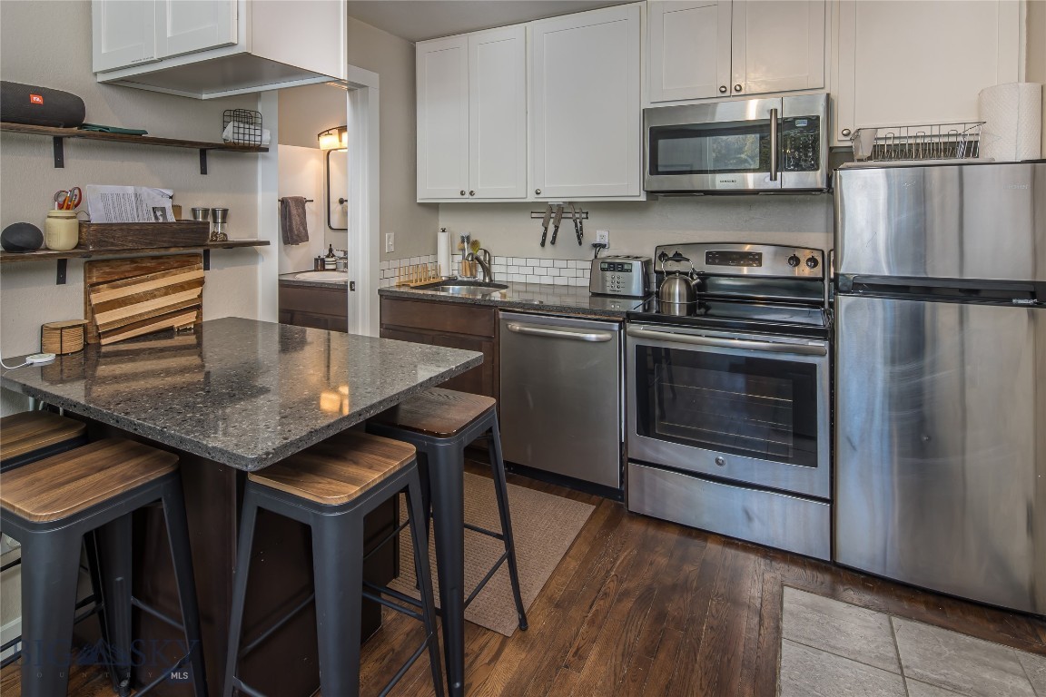 Hill Condos - Residential