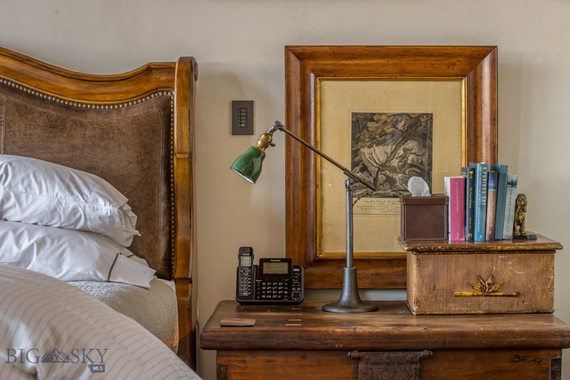 Diamond Hitch Of Ski Moonlight - Residential