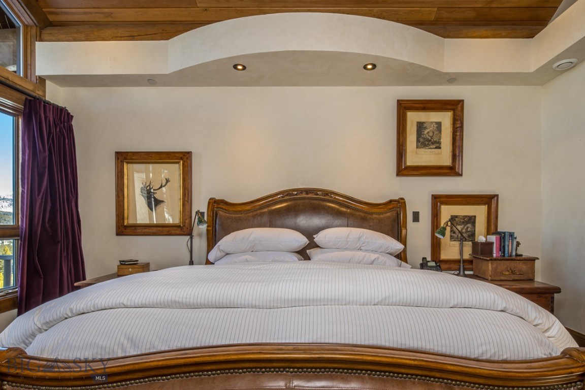 Diamond Hitch Of Ski Moonlight - Residential