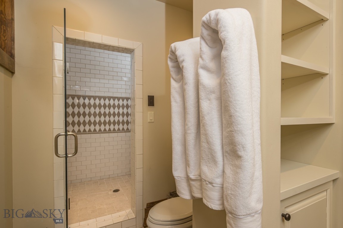 Diamond Hitch Of Ski Moonlight - Residential