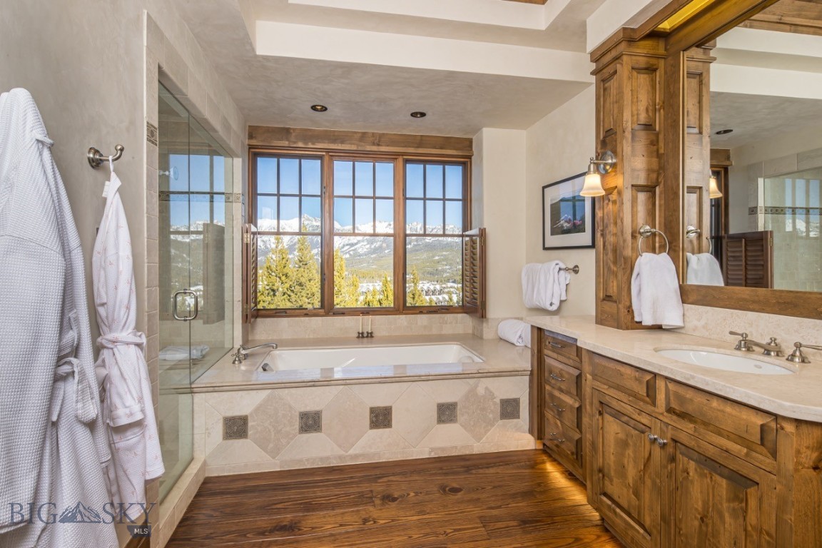 Diamond Hitch Of Ski Moonlight - Residential