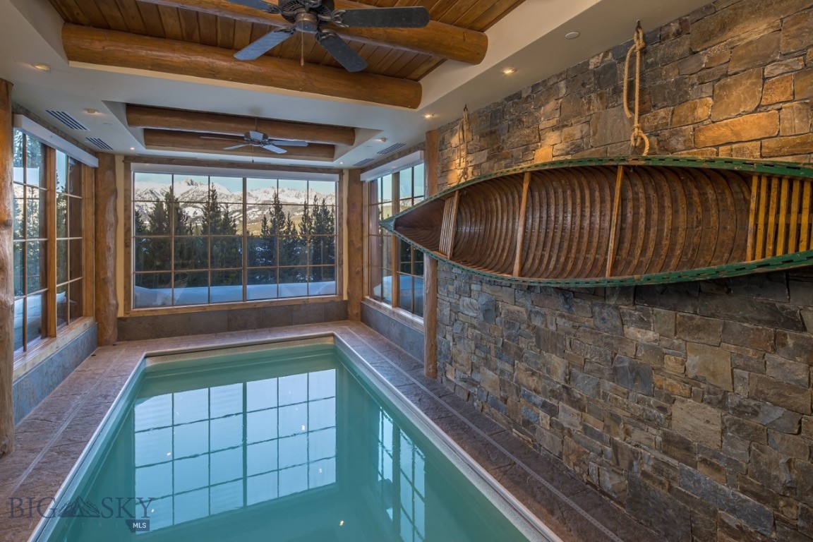 Diamond Hitch Of Ski Moonlight - Residential