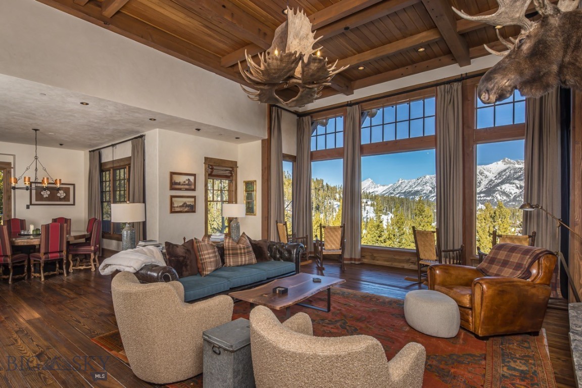 Diamond Hitch Of Ski Moonlight - Residential