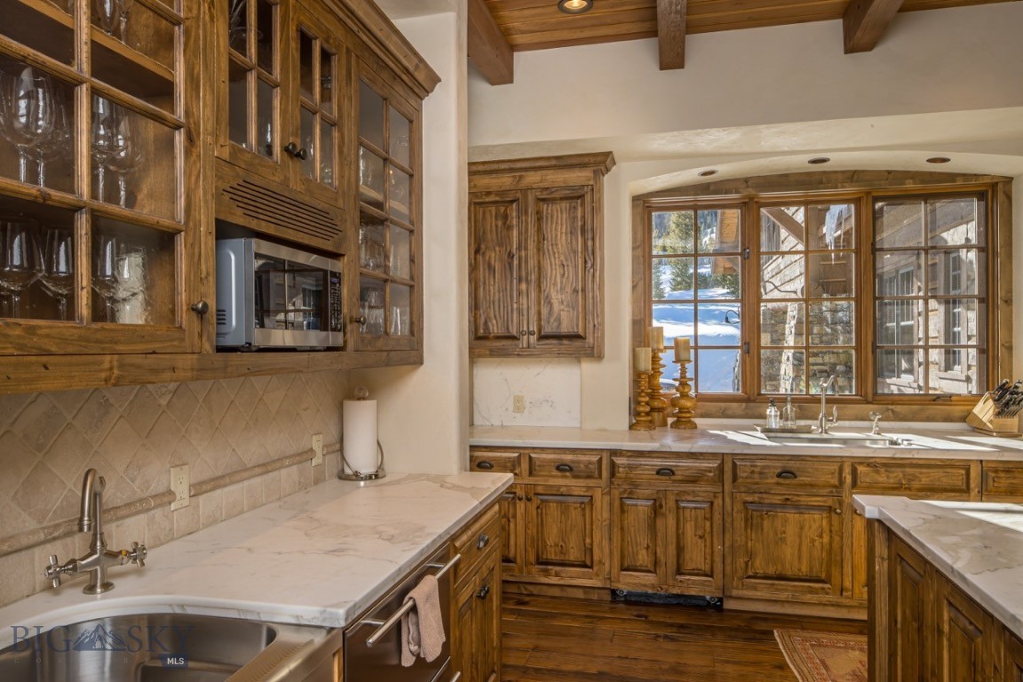 Diamond Hitch Of Ski Moonlight - Residential