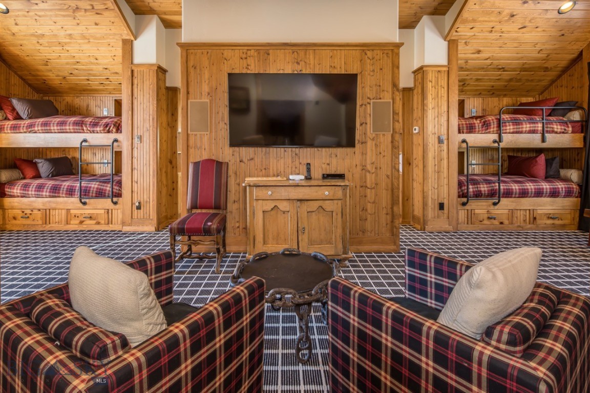 Diamond Hitch Of Ski Moonlight - Residential