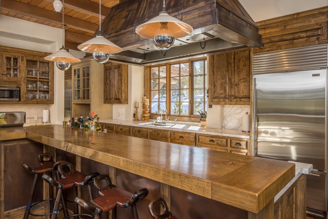 Diamond Hitch Of Ski Moonlight - Residential