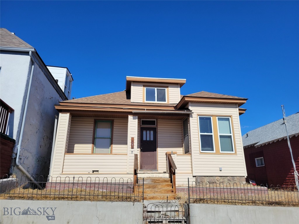 Butte, Montana 59701, United States, 3 Bedrooms Bedrooms, ,2 BathroomsBathrooms,Residential,Pending,61968