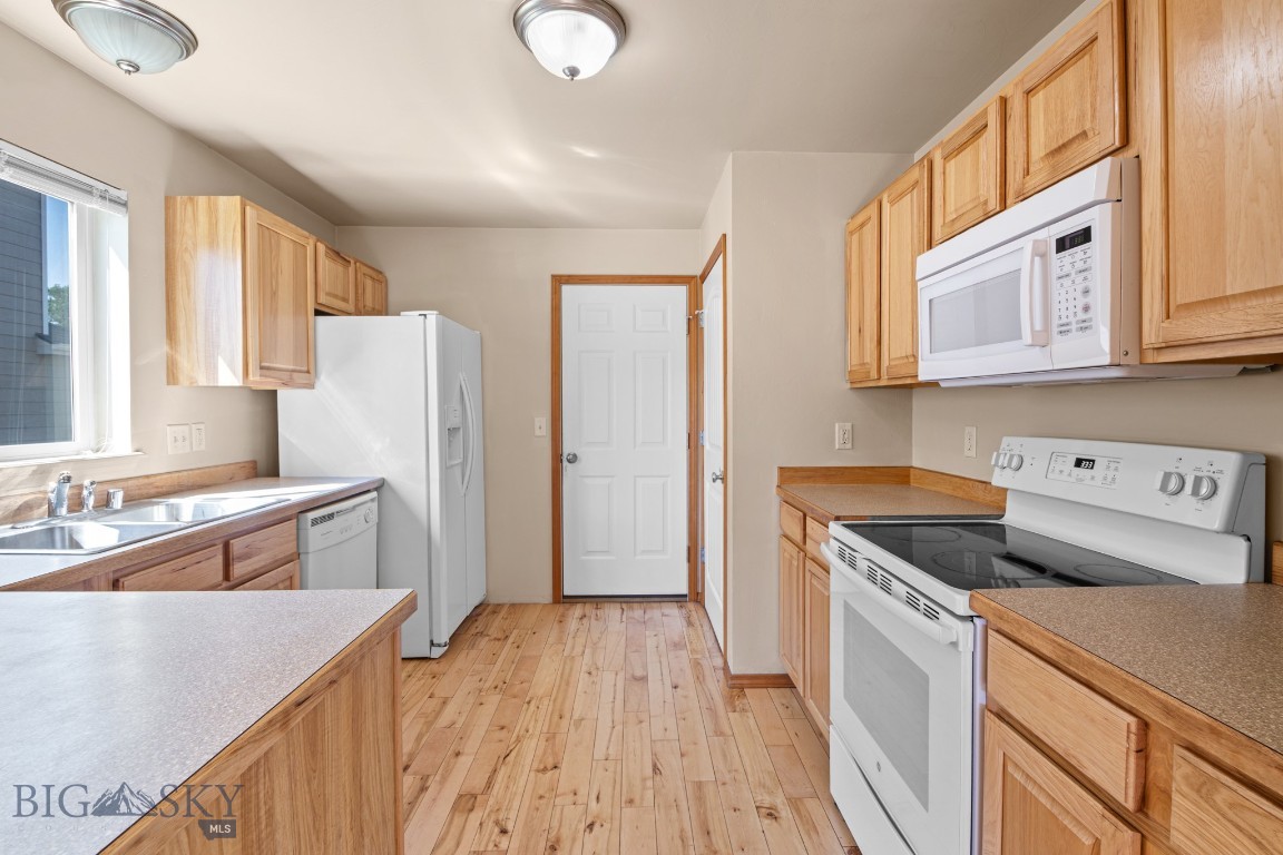 River Rock and Royal Village - Residential