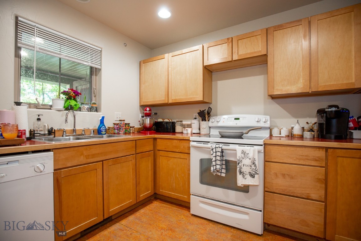 Walton Homestead - Residential