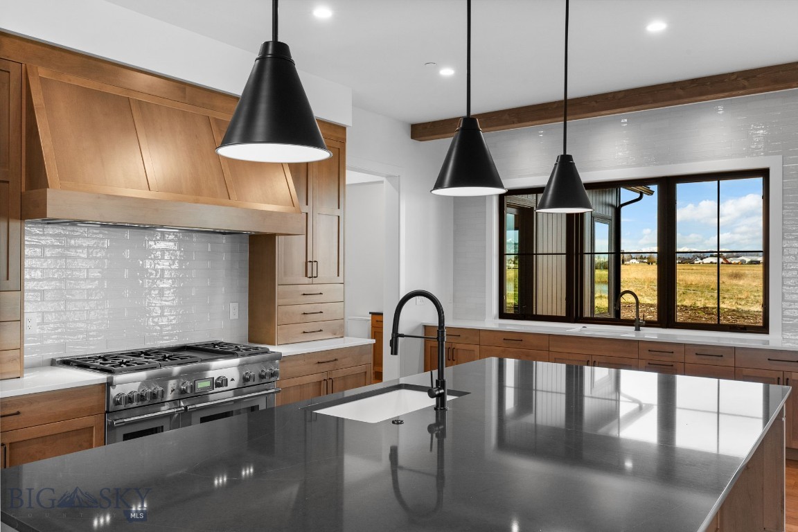 Home 40 - Residential