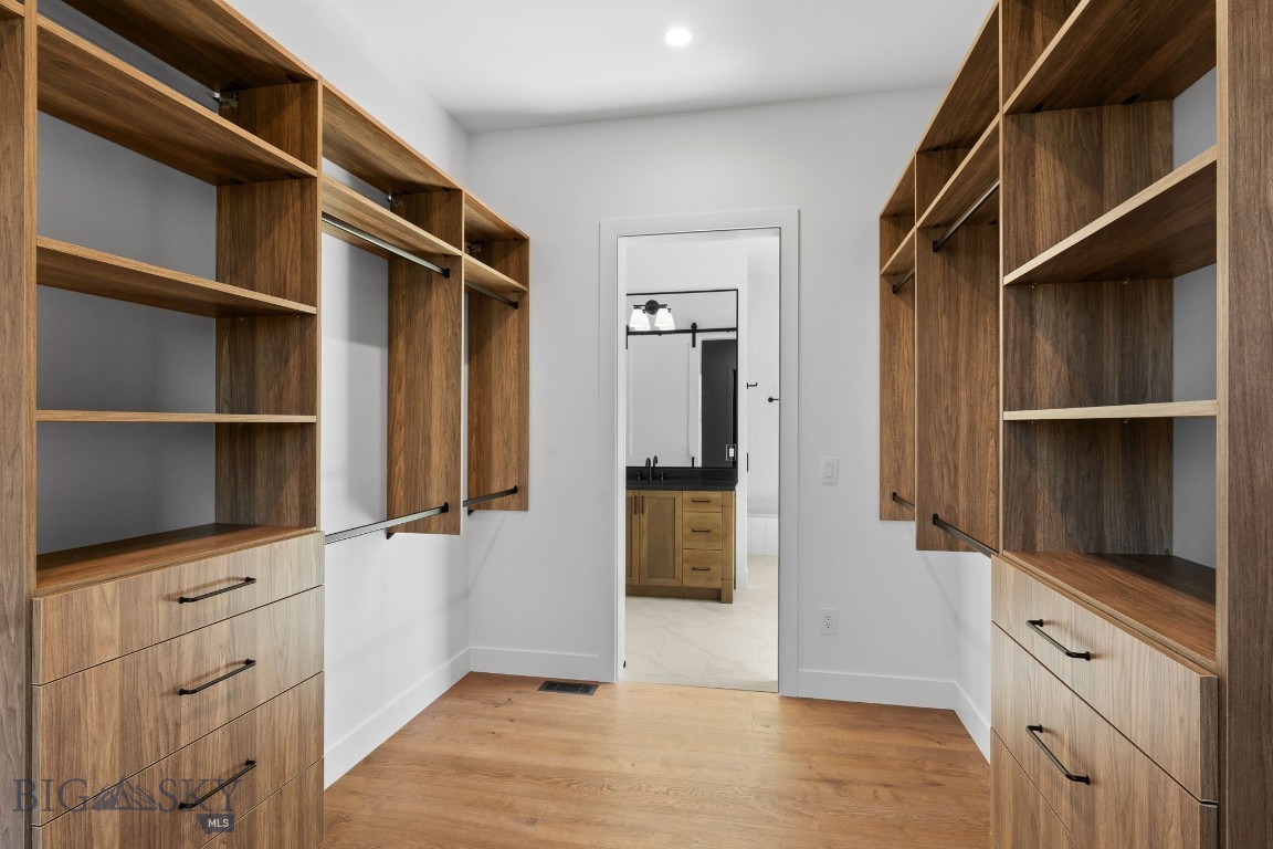 Home 40 - Residential