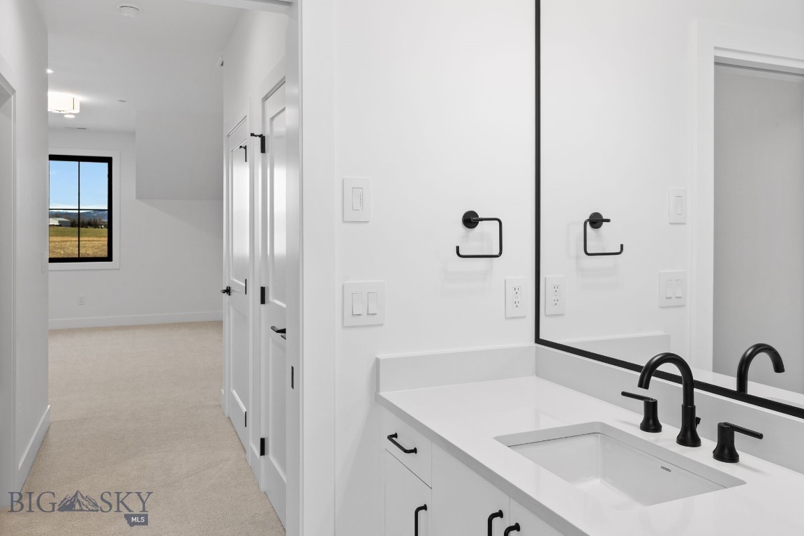 Home 40 - Residential