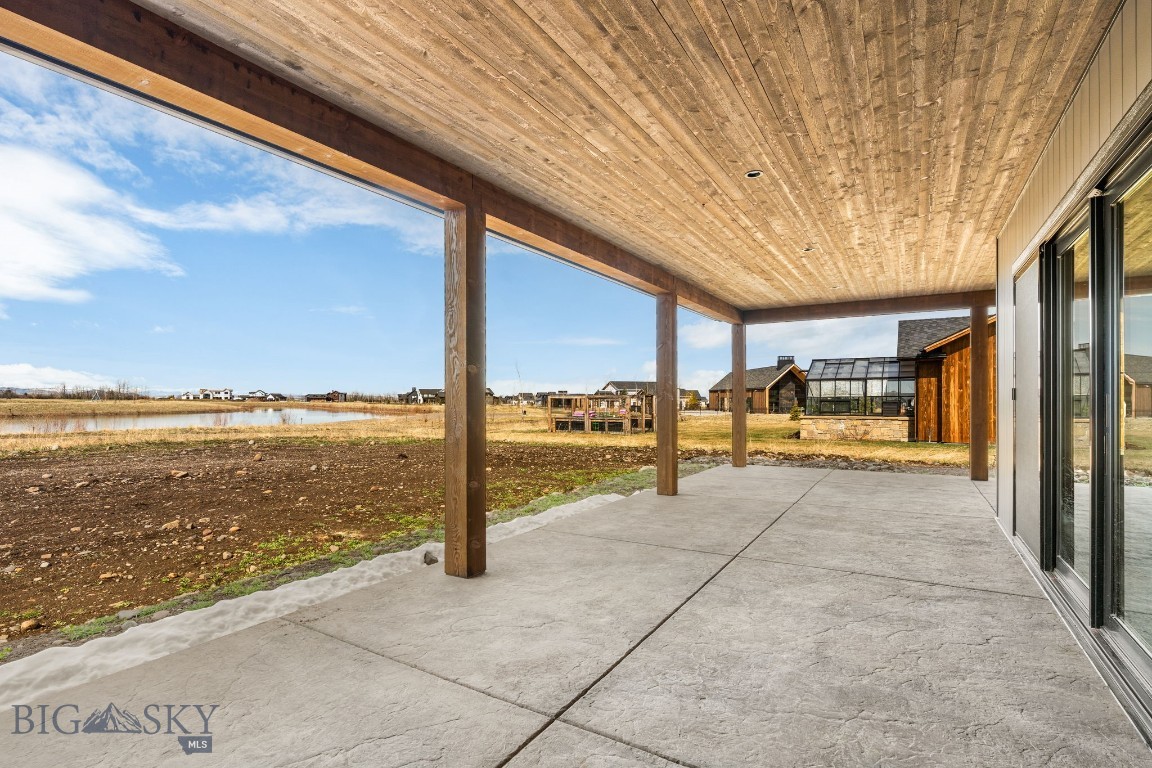 Home 40 - Residential