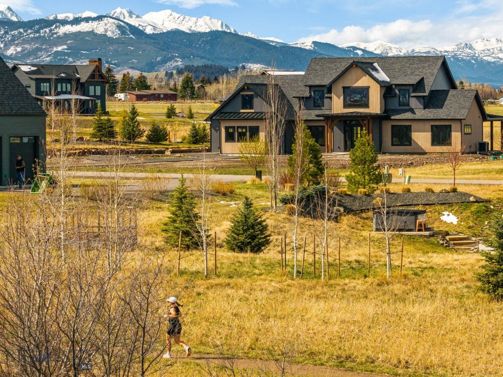 Home 40 - Residential