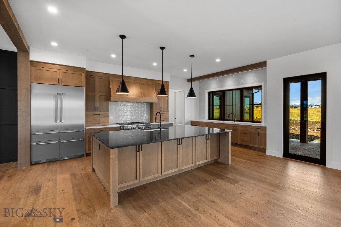 Home 40 - Residential