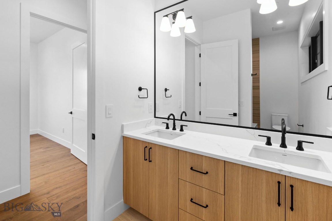 Home 40 - Residential