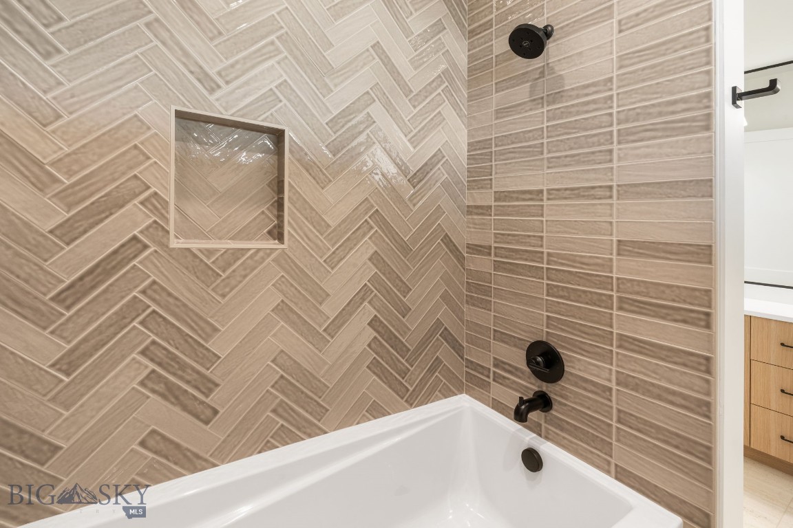 Home 40 - Residential