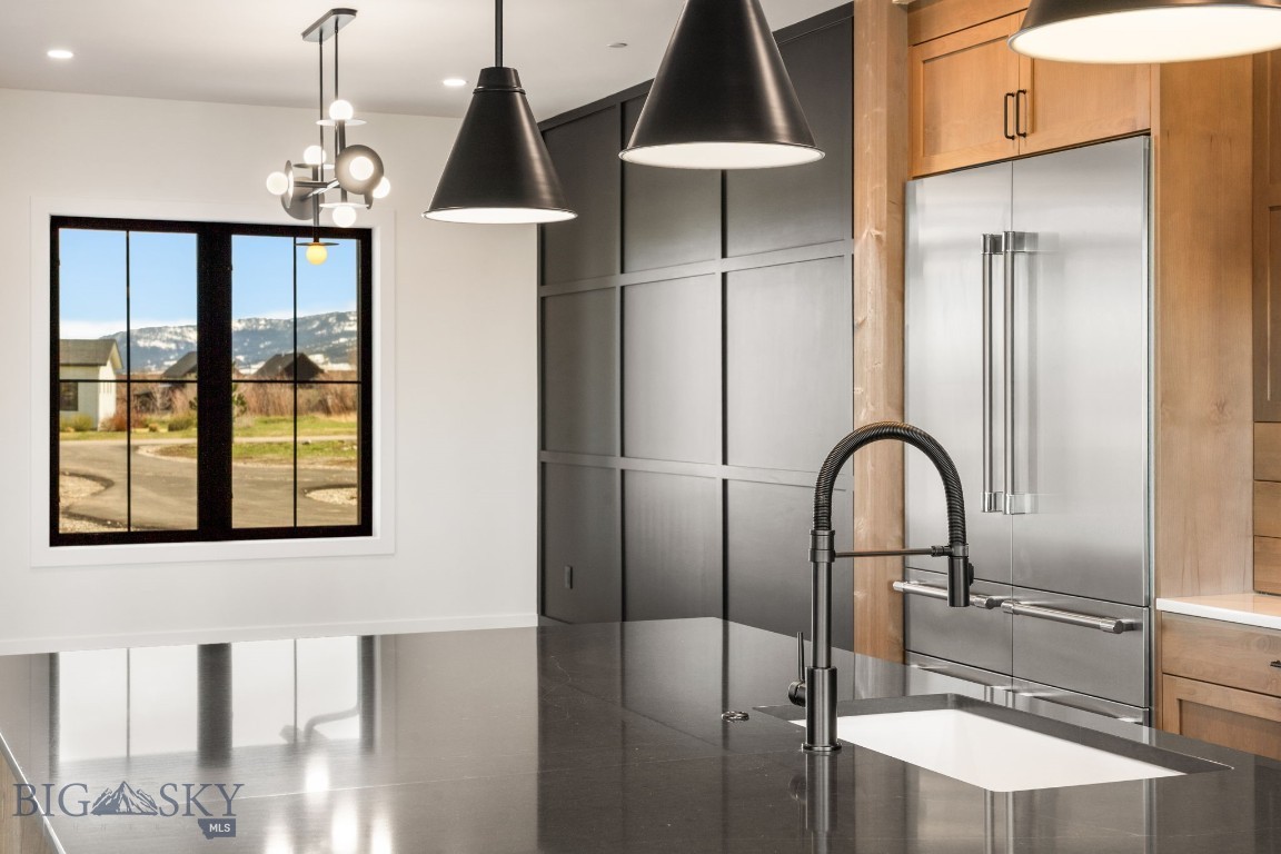 Home 40 - Residential