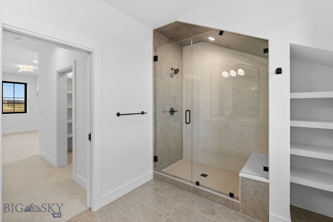 Home 40 - Residential