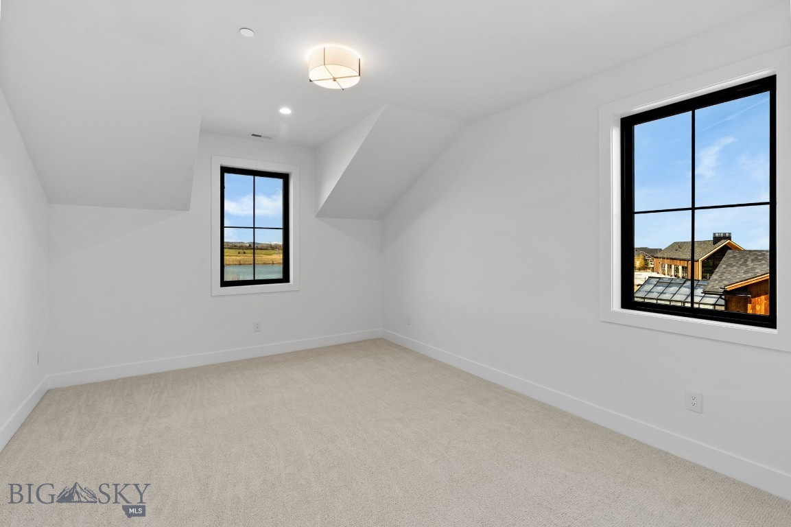 Home 40 - Residential