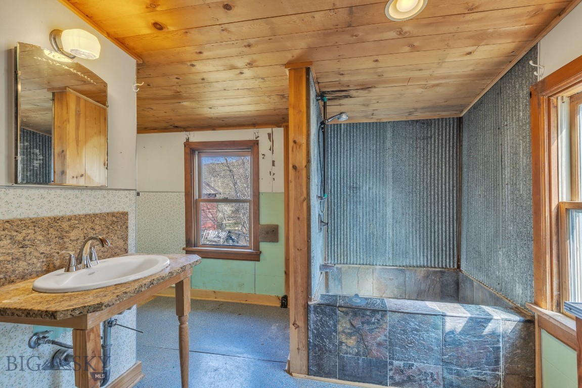 Bozeman, Montana 59718, United States, 3 Bedrooms Bedrooms, ,1 BathroomBathrooms,Land,Contingent,60512