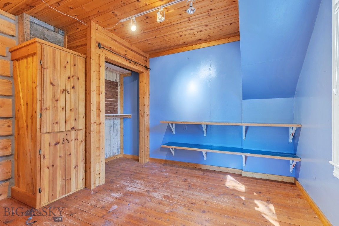 Bozeman, Montana 59718, United States, 3 Bedrooms Bedrooms, ,1 BathroomBathrooms,Land,Contingent,60512