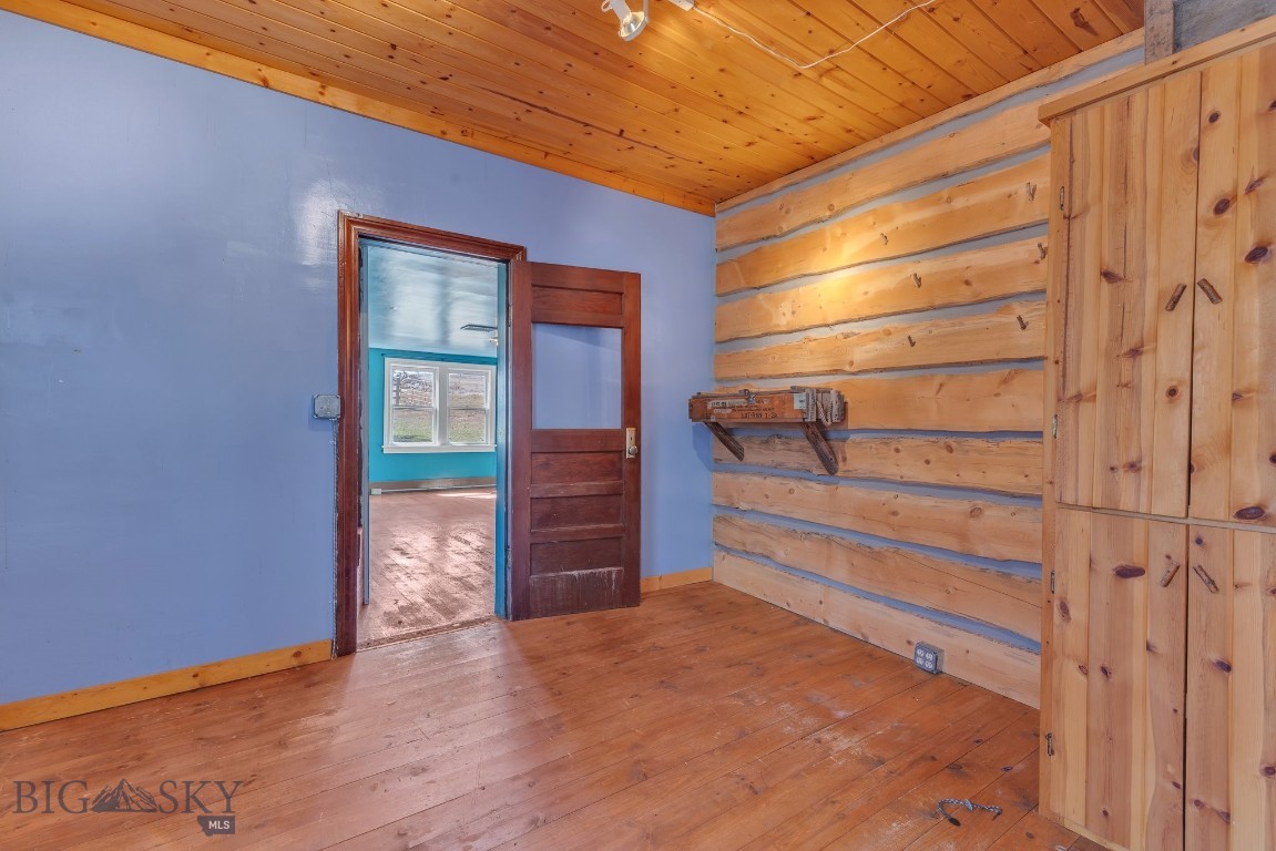 Bozeman, Montana 59718, United States, 3 Bedrooms Bedrooms, ,1 BathroomBathrooms,Land,Contingent,60512