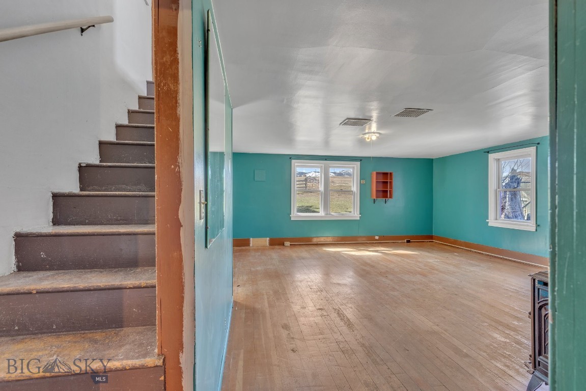 Bozeman, Montana 59718, United States, 3 Bedrooms Bedrooms, ,1 BathroomBathrooms,Land,Contingent,60512