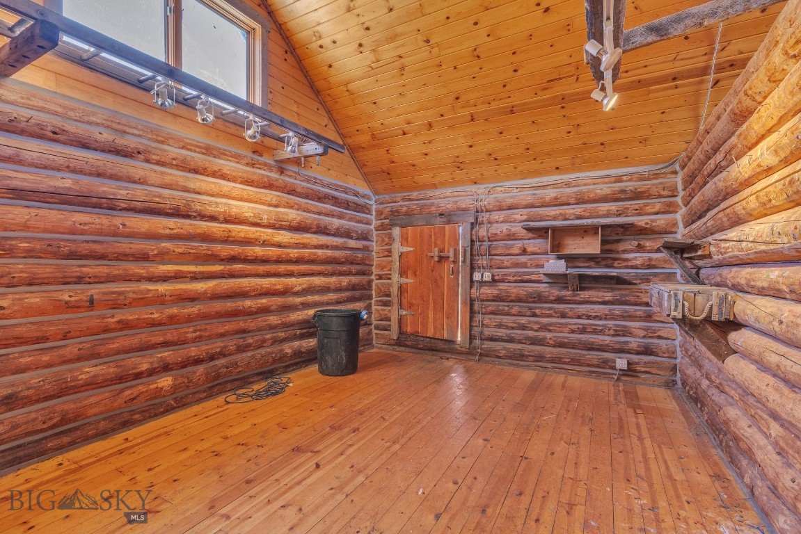 Bozeman, Montana 59718, United States, 3 Bedrooms Bedrooms, ,1 BathroomBathrooms,Land,Contingent,60512