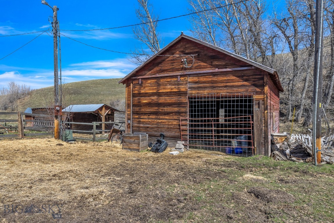 Bozeman, Montana 59718, United States, 3 Bedrooms Bedrooms, ,1 BathroomBathrooms,Land,Contingent,60512