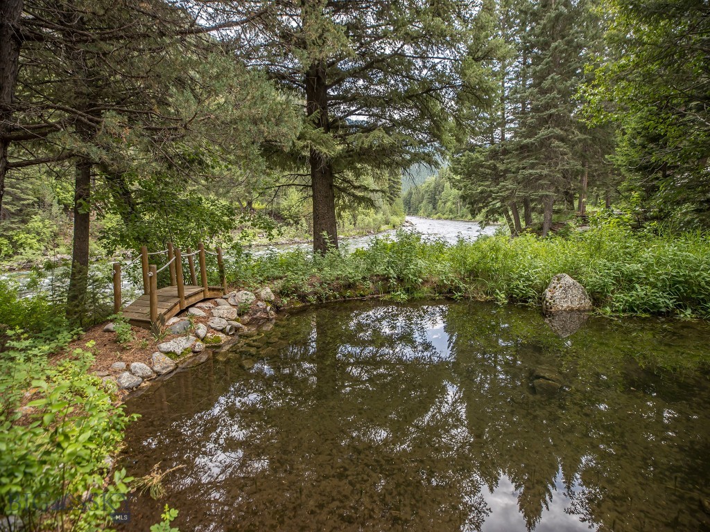Gallatin Canyon - Residential