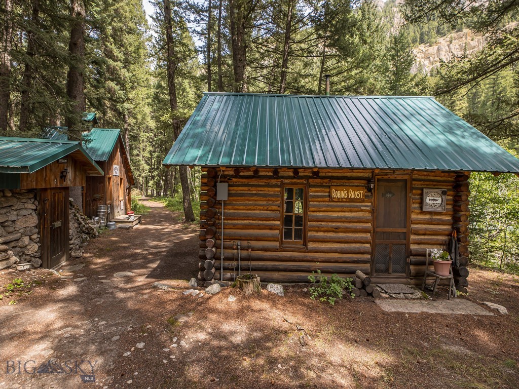 Gallatin Canyon - Residential