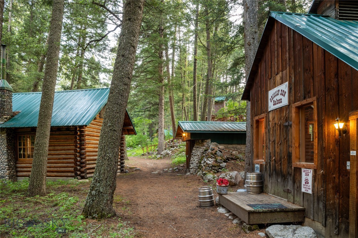 Gallatin Canyon - Residential