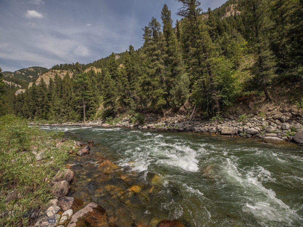 Gallatin Canyon - Residential