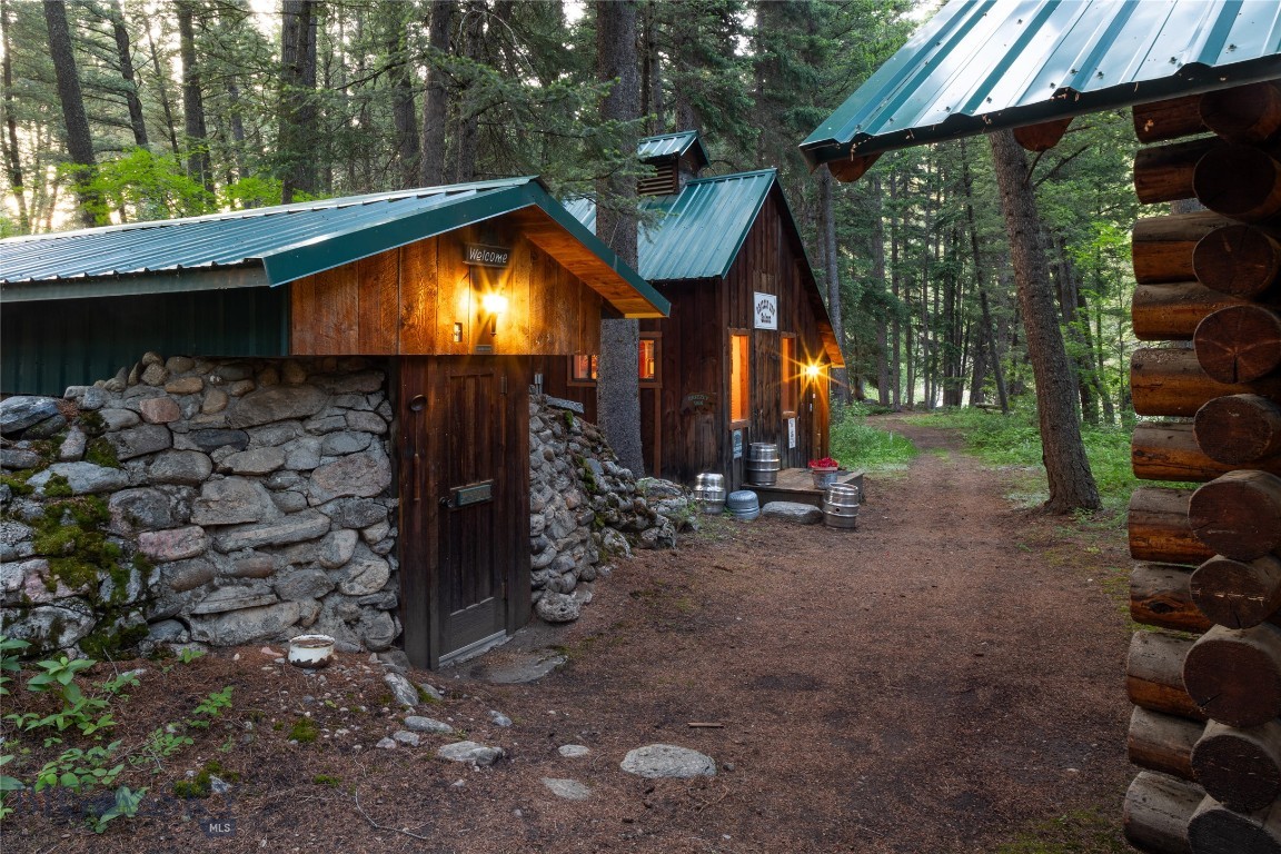 Gallatin Canyon - Residential