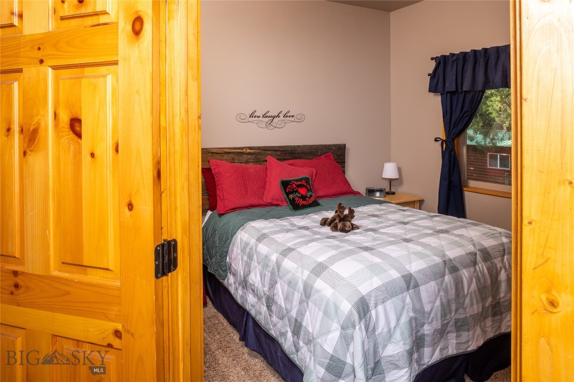 Gallatin Canyon - Residential