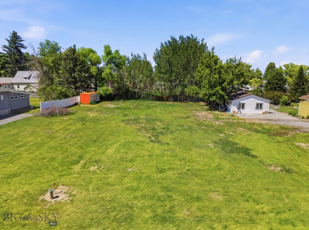 8087 Churchill Road