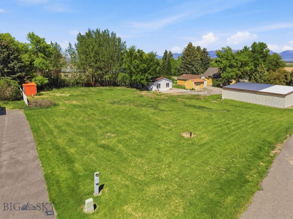 8087 Churchill Road